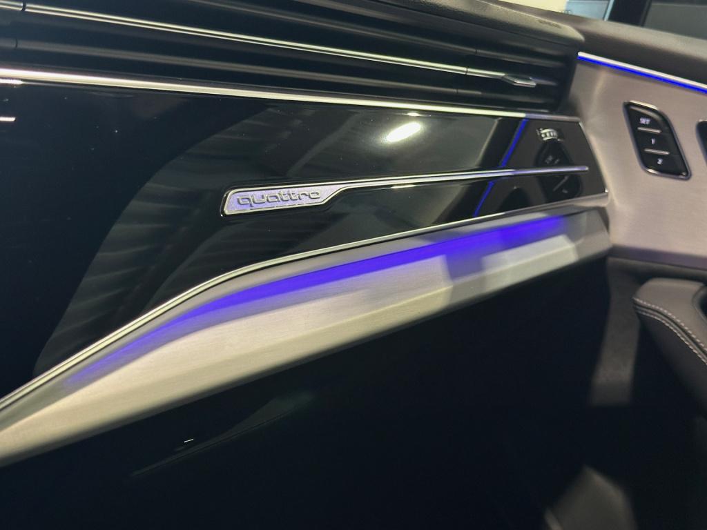 Audi Q7 55 tfsi e quattro pro line s-line | panoramadak | luchtvering | tre