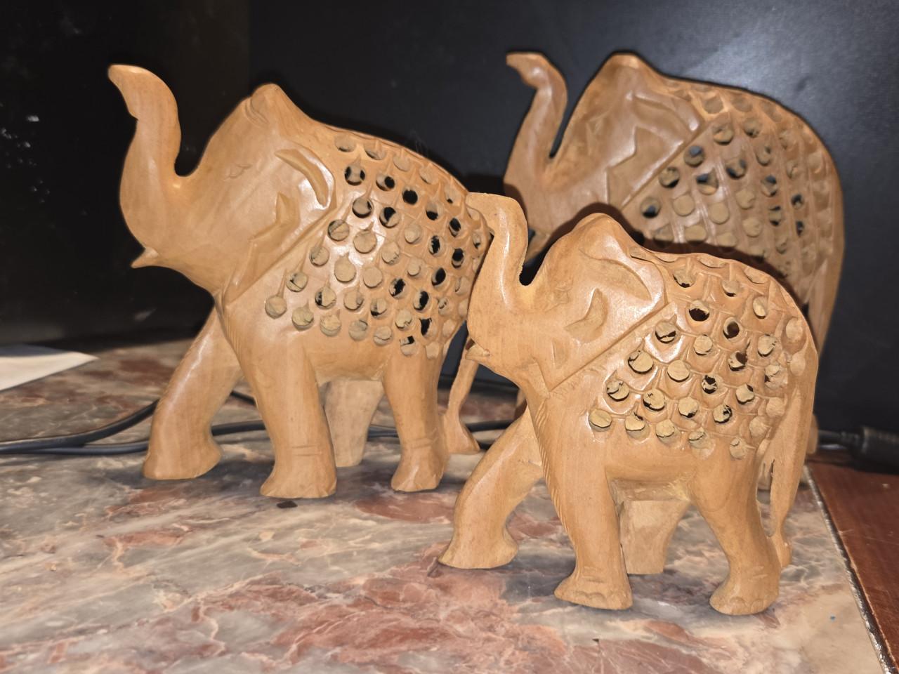 Set van 3 handgemaakte olifantjes