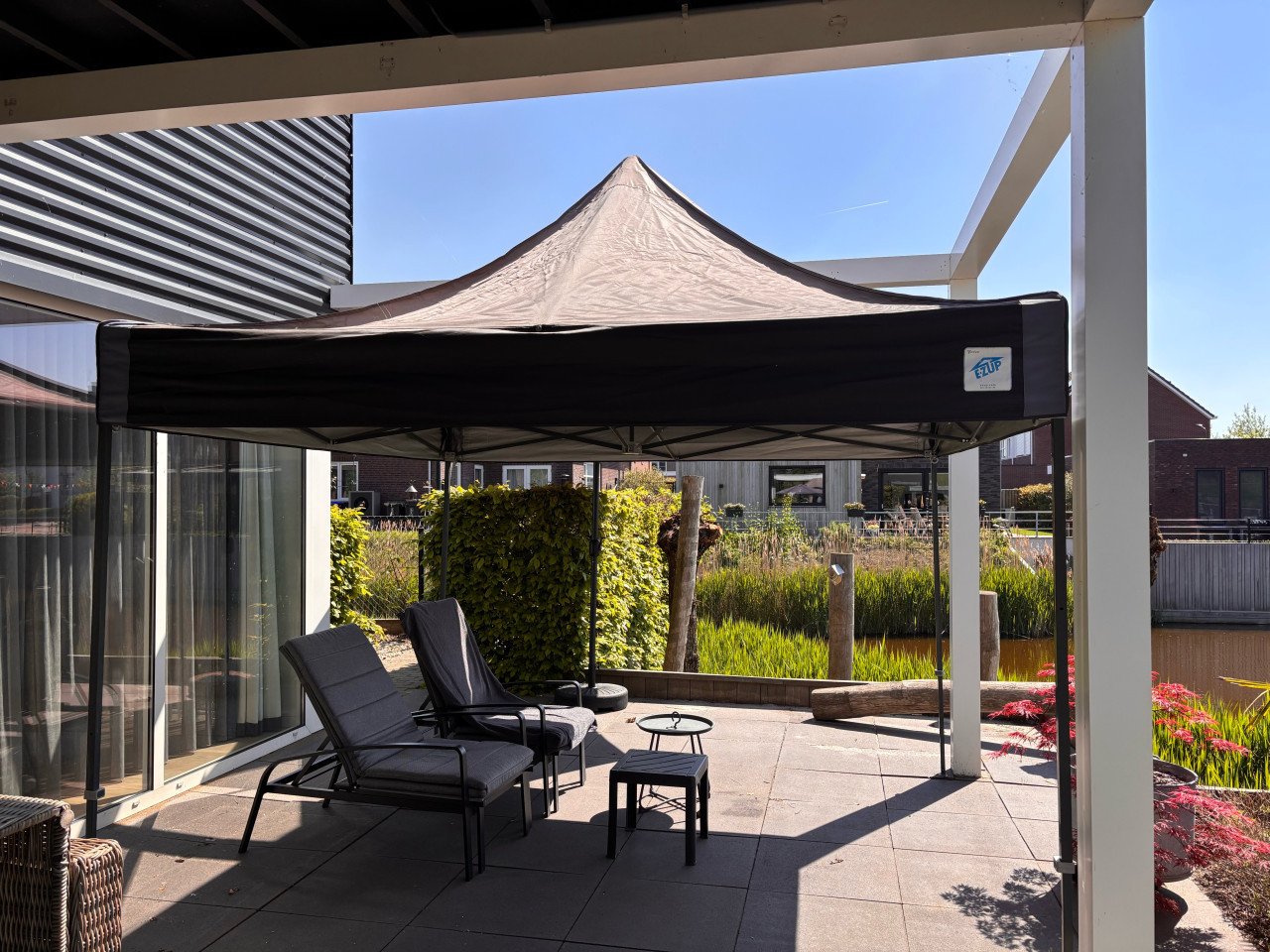 E-Z Up Vantage party tent