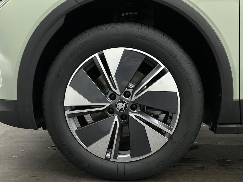 Skoda Elroq selection elektromotor 125 kw / 170 pk suv elektri