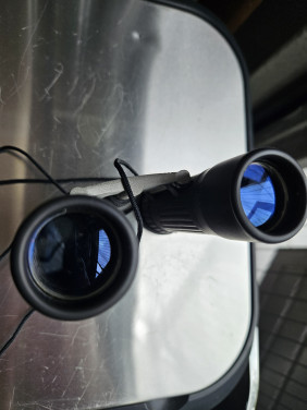 Zeer nette en werkende Luxon travel &go verrekijker 10 x 50...