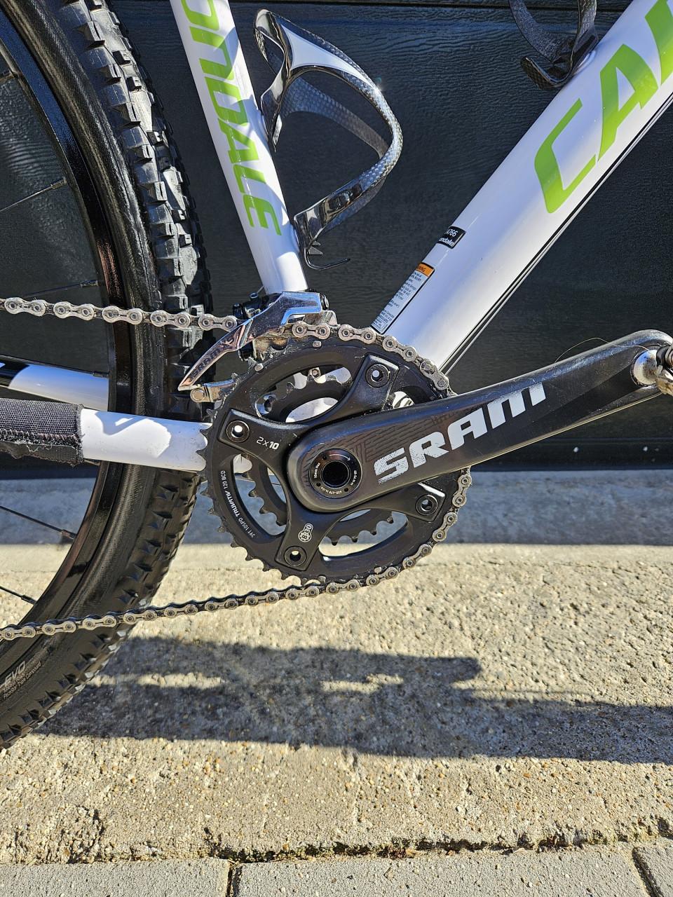 Cannindale Flash 29inch Lefty mountainbike.