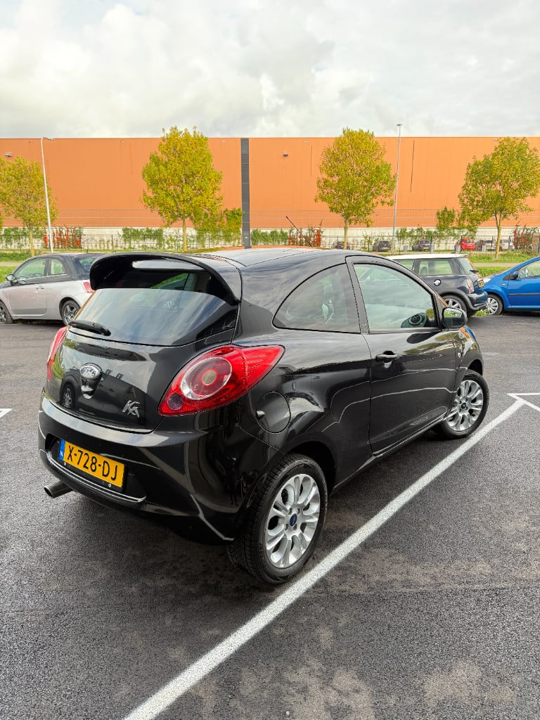 Ford KA 1.2 - titanium - airco