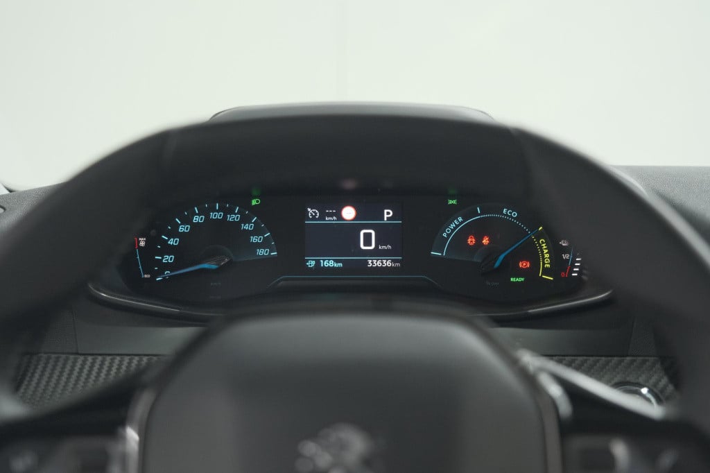 Peugeot E-2008 ev active pack 50 kwh | camera | navigatie | parkeersensoren