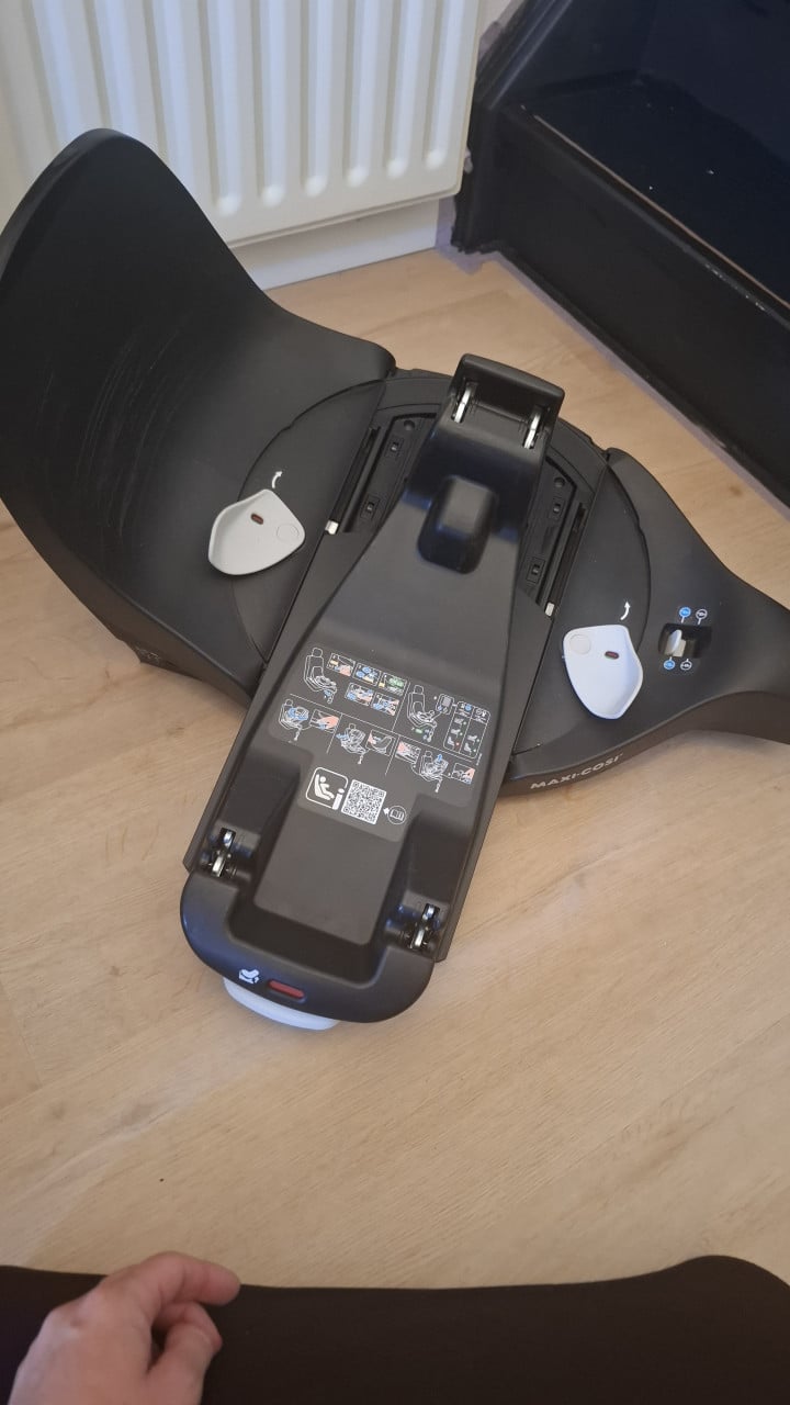 Maxi Cosi Coral 360 met isofix draaibaar en uitschuifbaar