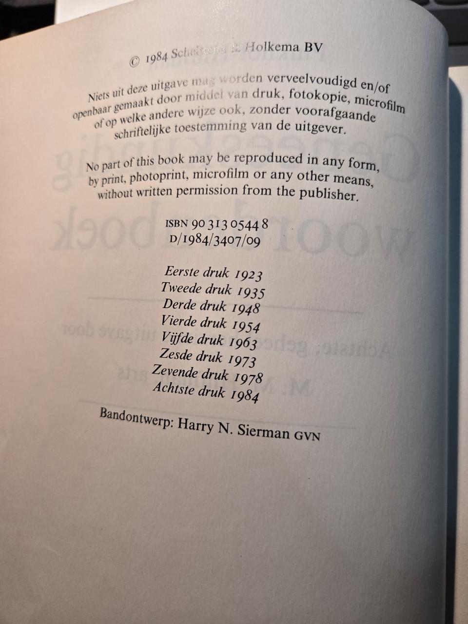 Pinkhof-Hilfman Geneeskundig woordenboek. 1984