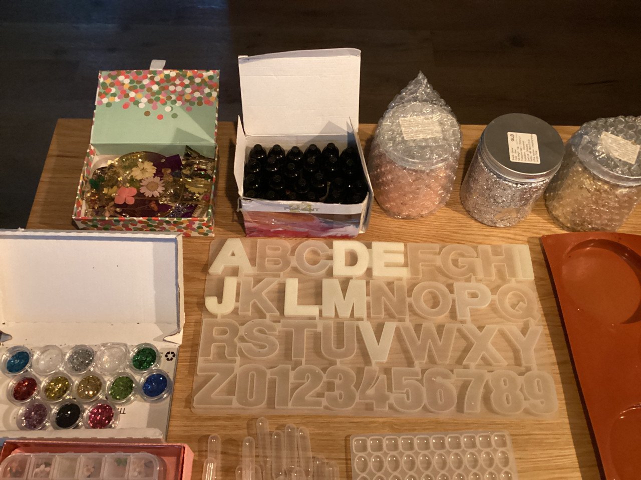 Epoxy hobby heel veel spulletjes GOES