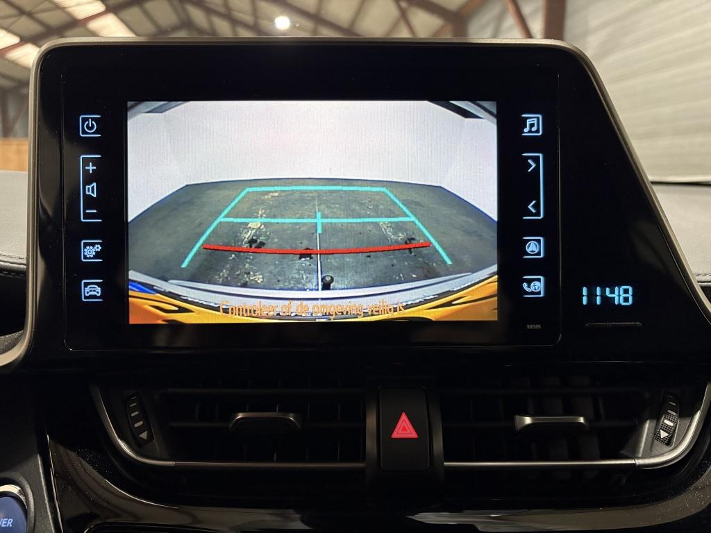 Toyota C-hr 1.8 hybrid dynamic | navi | camera | trekhaak |