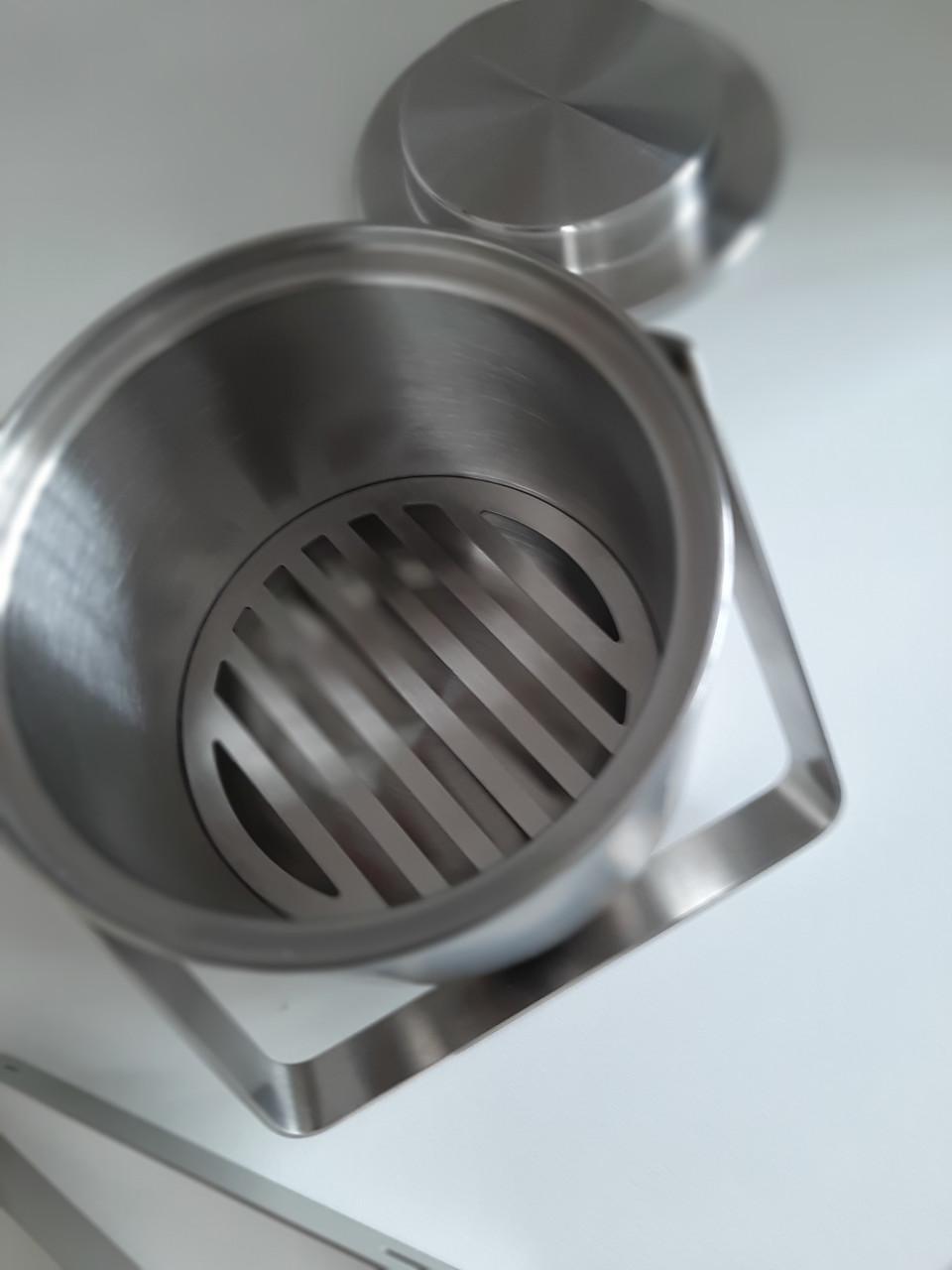 Ijsemmer Zack met tang