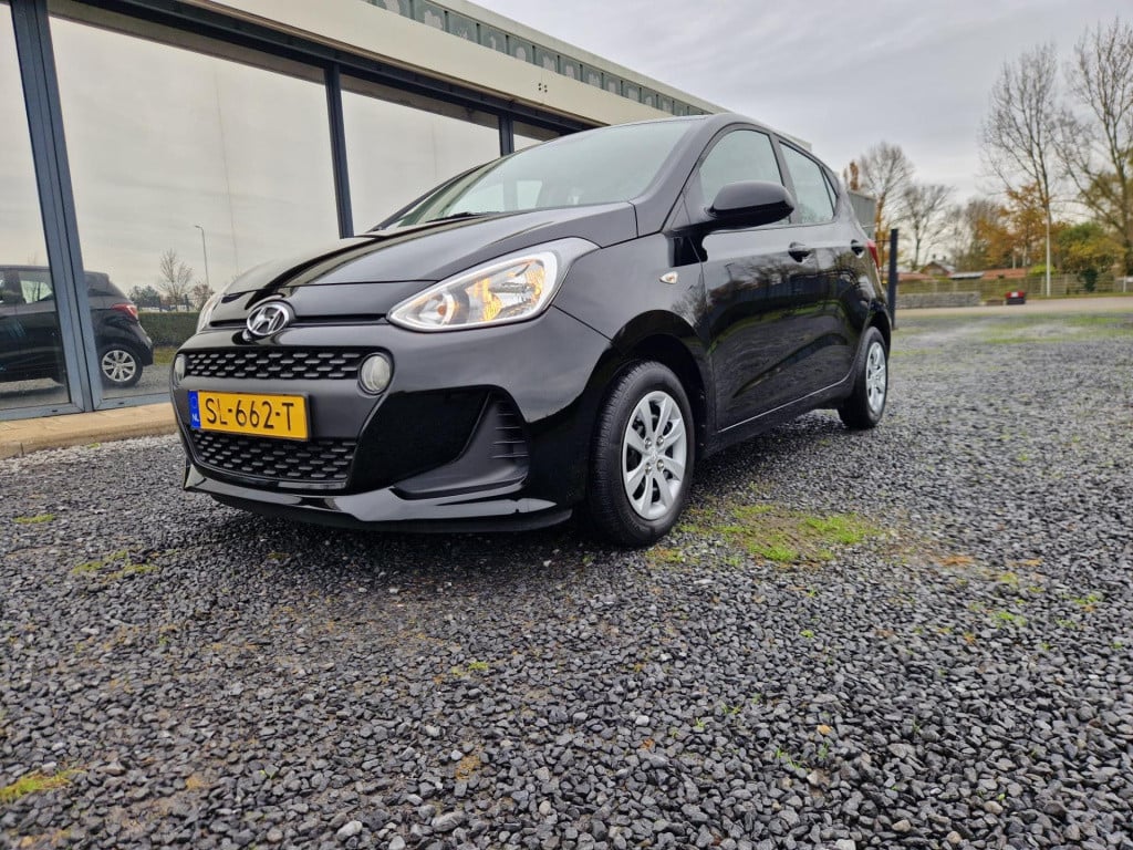 Hyundai I 10 1.0i comfort | carplay | bluetooth | cruise control | navigati