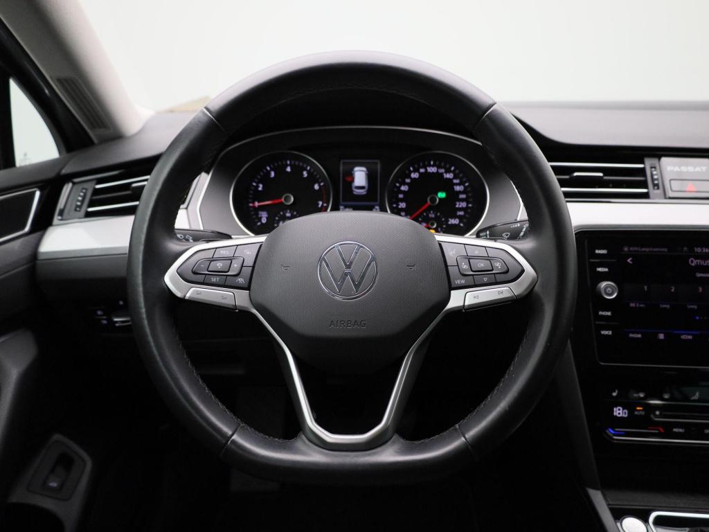 Volkswagen Passat variant 1.5 tsi business | automaat | lmv | parkeer senso