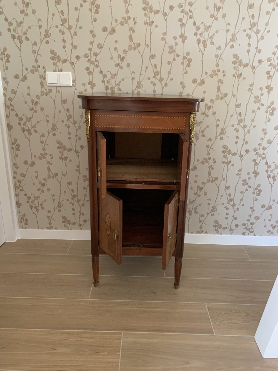 ✨Schitterend Sfeervol Bijzonder Antiek Houten Kastje✨