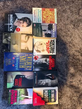 Diverse boeken (thrillers, sport e.d.)