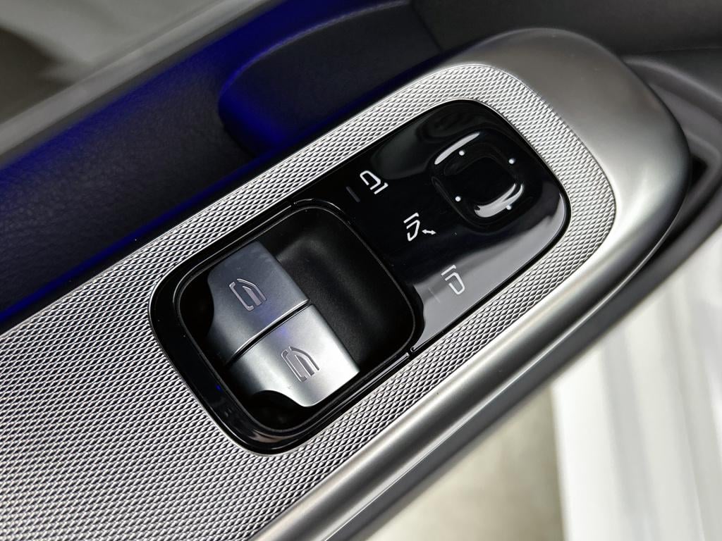 Mercedes-Benz Cle coupé 300 e amg plug-in hybride trekhaak | digital licht 