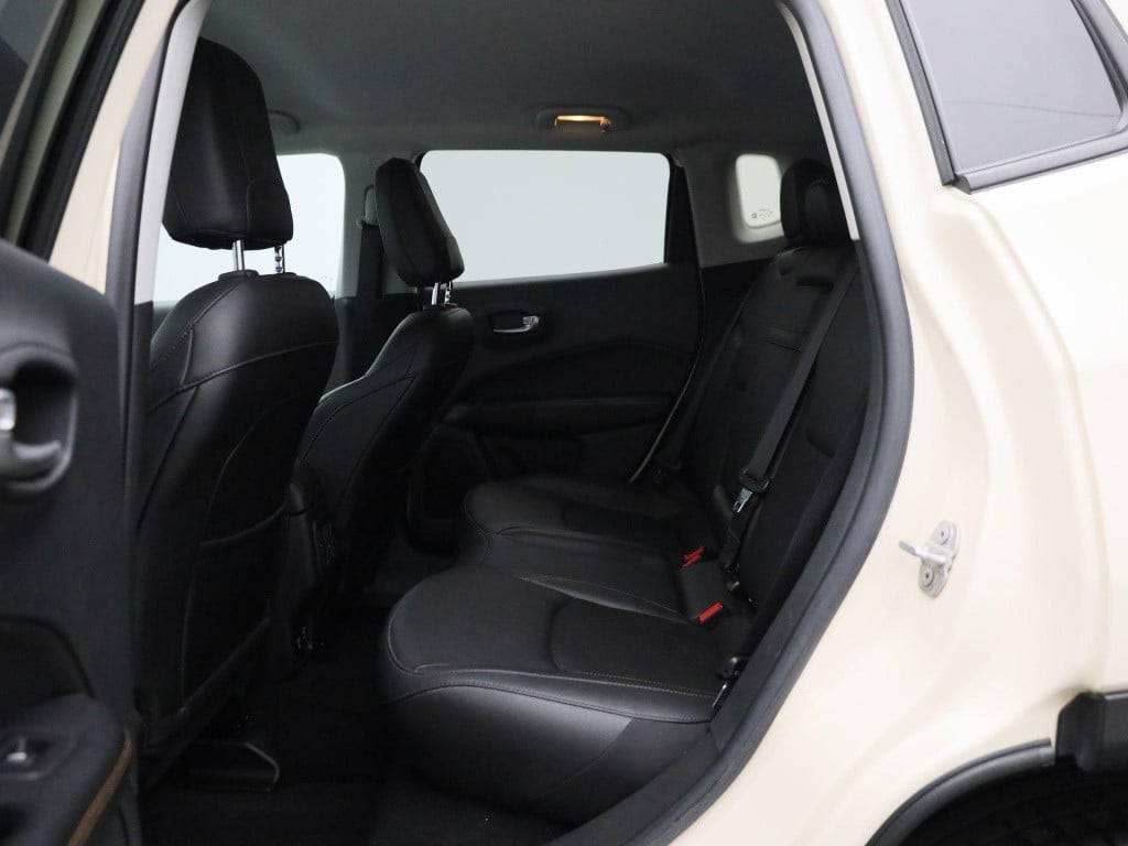 Jeep Compass 1.3t limited | automaat | navigatie | apple carplay / android 