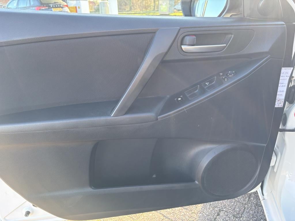 Mazda 3 1.6i-16v limited pro 100% dealeronderhouden 1ste eigenaar