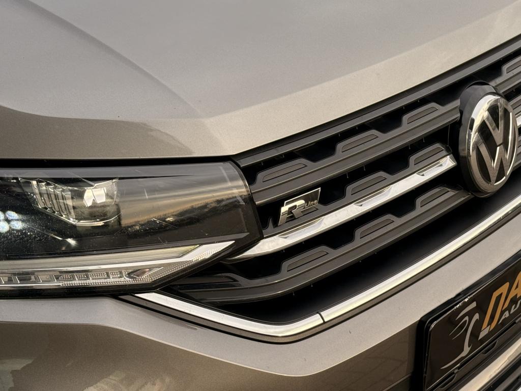 Volkswagen T-cross 1.0 tsi r-line | vc | acc | dab | trekhaak | stoelverwar