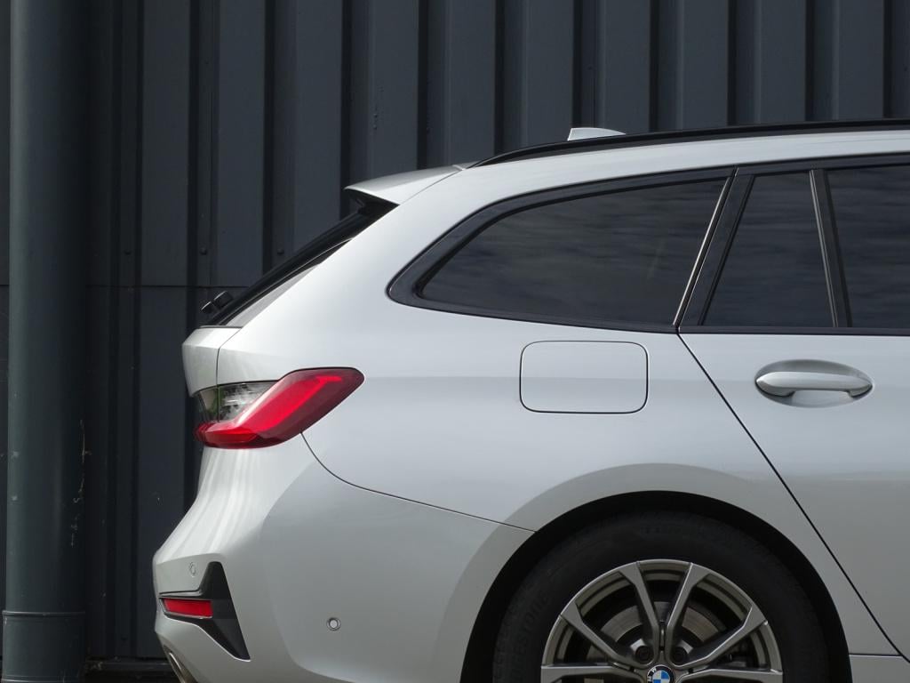 BMW 3-serie touring 318i executive edition sportline