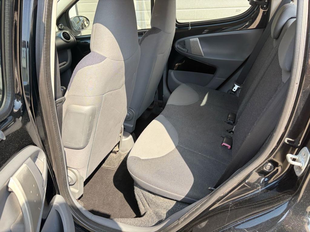 Peugeot 107 1.0-12v xr/airco/5 deurs/metallic/leuke auto/
