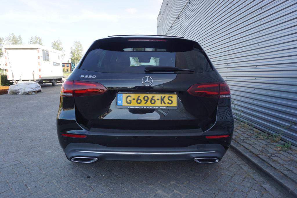 Mercedes-Benz B-Klasse 220 launch edition premium plus climate / navi / pan