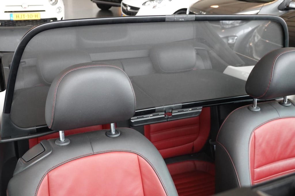 Volkswagen New Beetle cabriolet 1.4 tsi sport