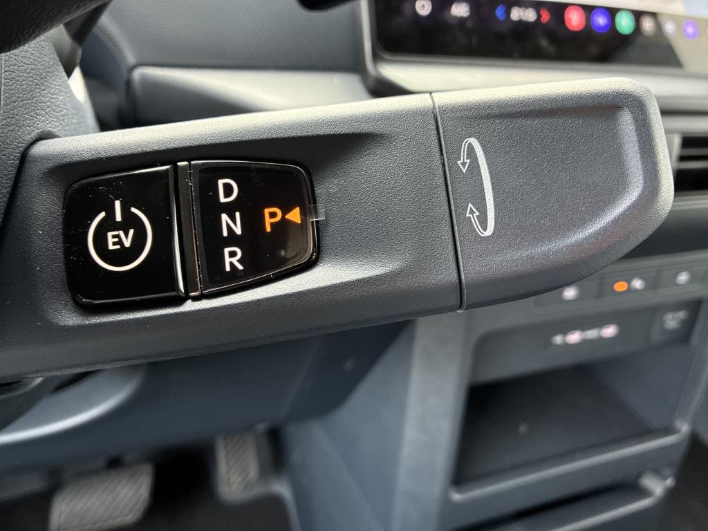 Kia Pv5 l2h1 essential 71.2 kwh | demonstratieauto | houten vloer en wanden