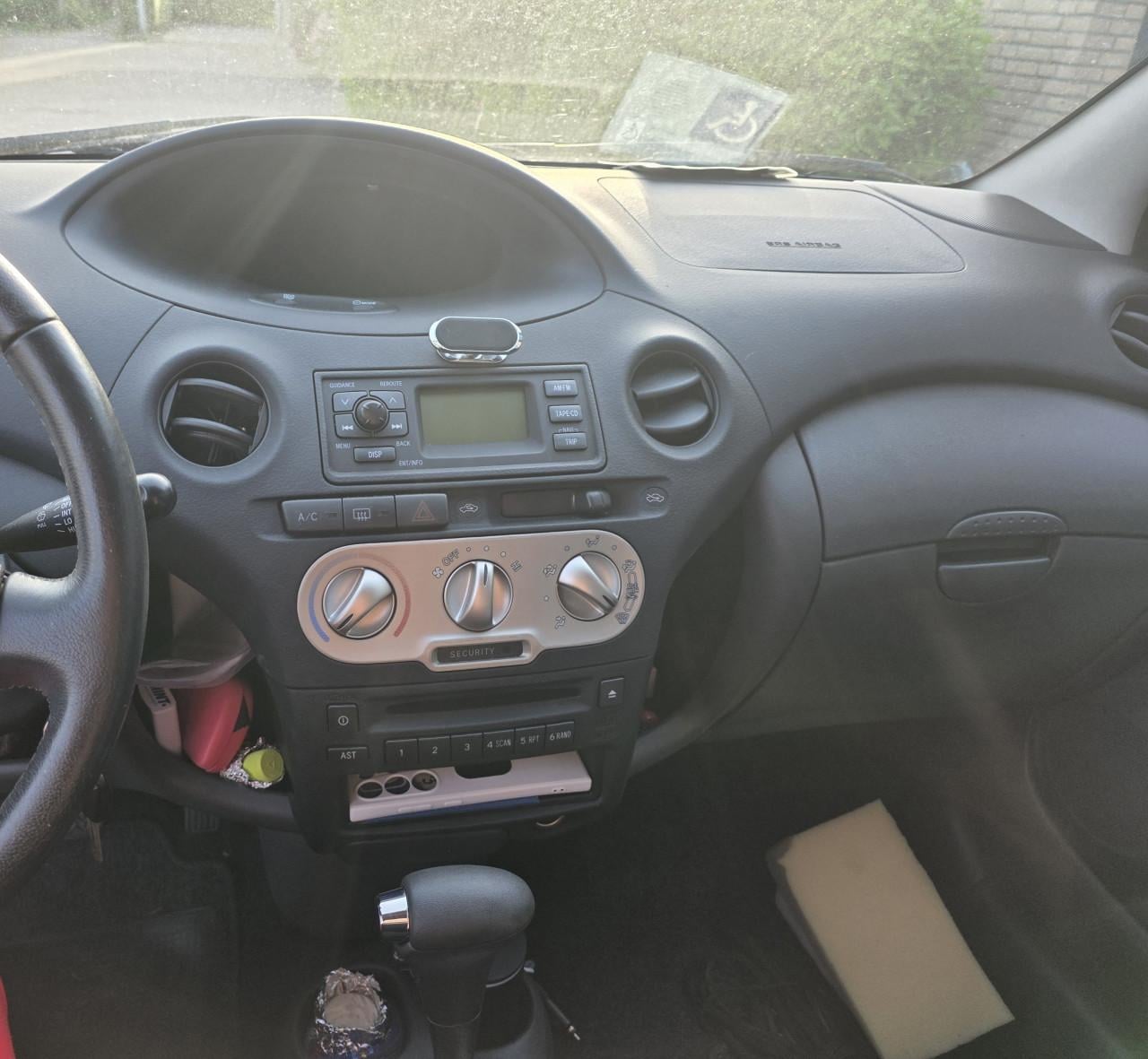 Toyota Yaris 1.3 VVTi Sol AUTOMAAT