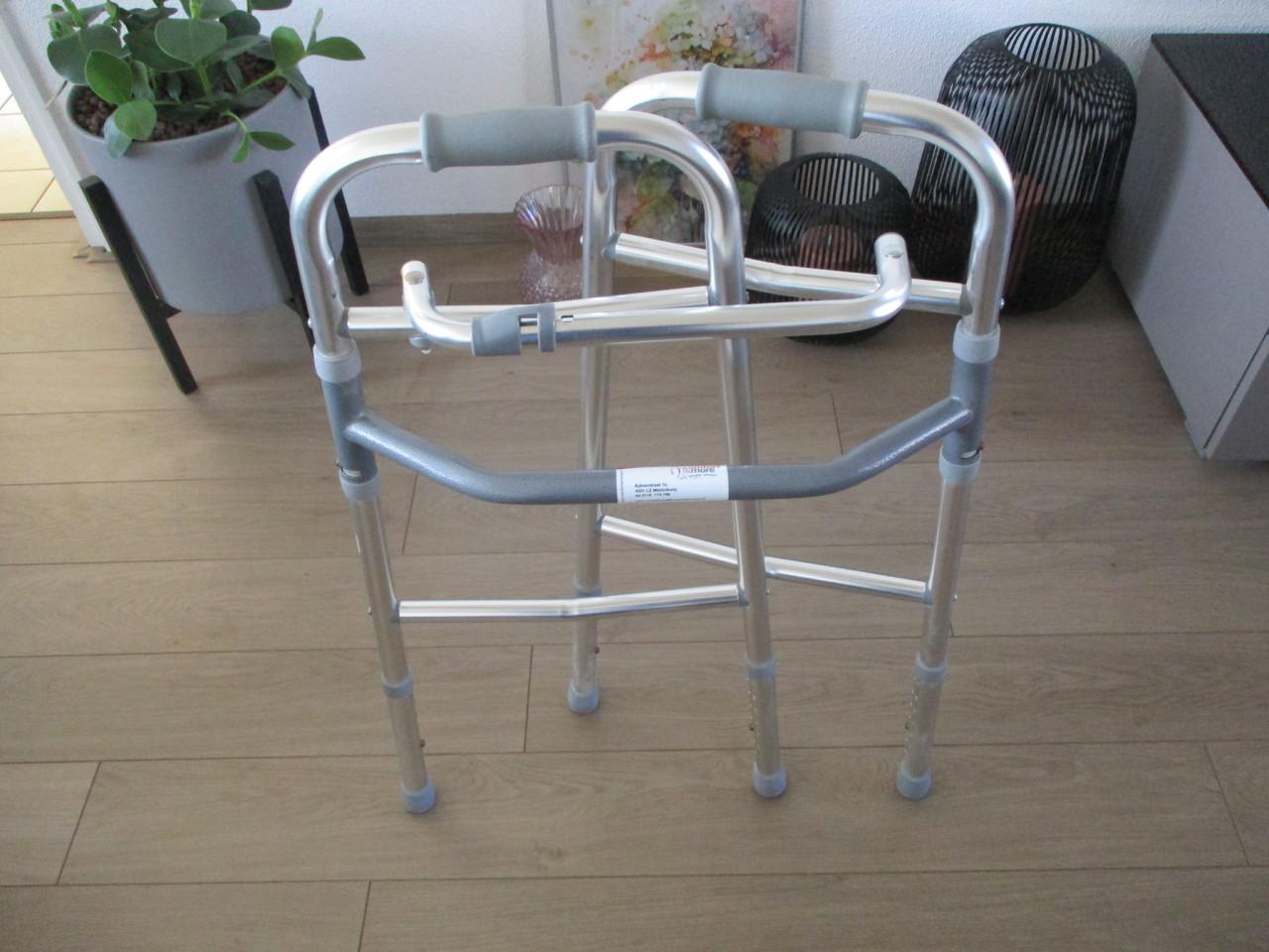 Nieuw opvouwbaar looprek de Luxe in hoogte instelbaar