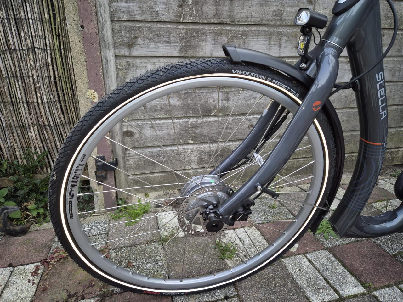 Nieuwe elektrische fiets lage instap