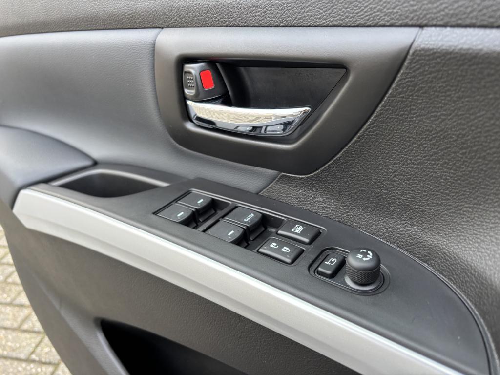 Suzuki Sx4 S-cross style 1.4 boosterjet smart hybrid/panoramadak