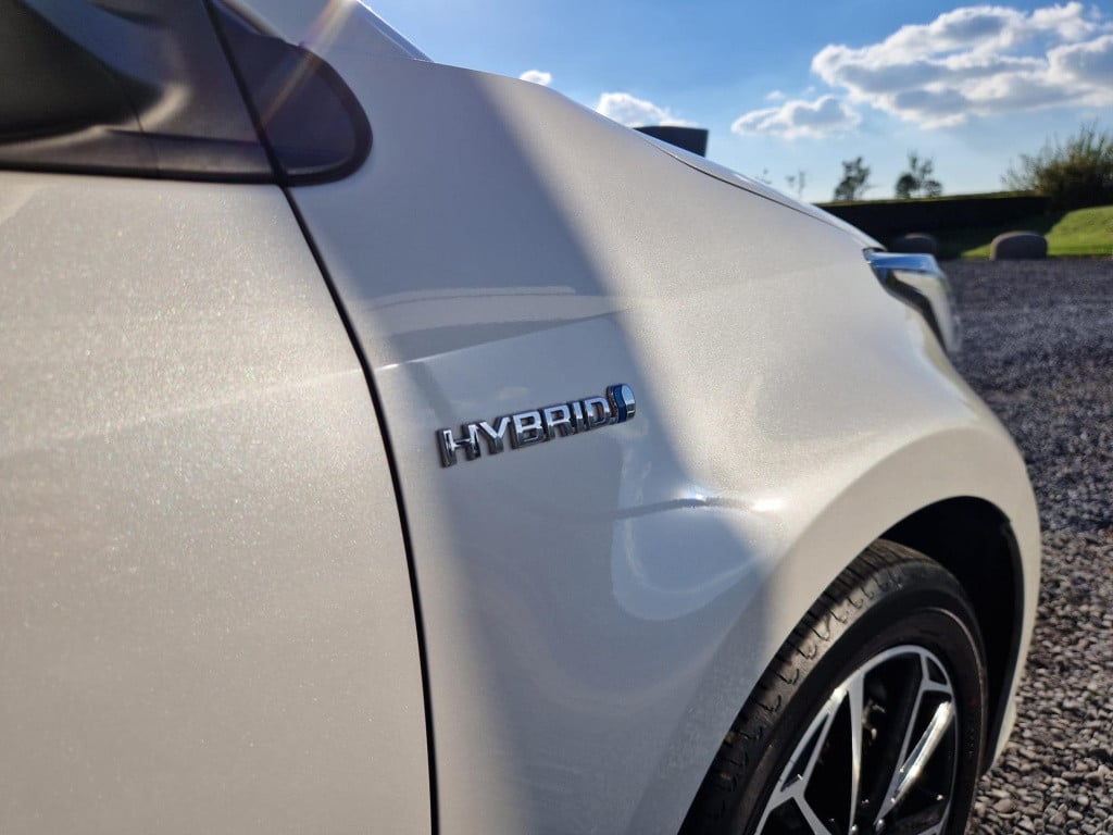 Toyota Yaris 1.5 hybrid first edition | automaat | adaptieve cruise control