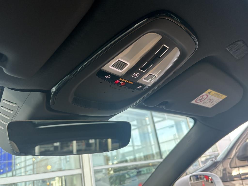 Volvo XC60 t6 398pk recharge bright inscription| luchtvering| adap.cruise|