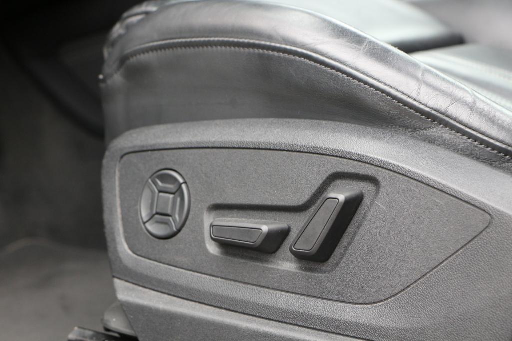 Audi E-tron 55 quattro 95 kwh s-line | pano | acc | memory