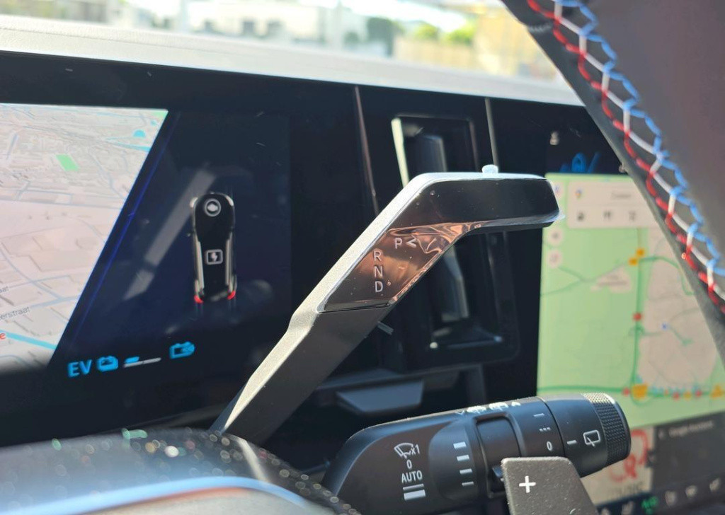Renault Austral 1.2 e-tech full hybrid 200 iconic esprit alpine