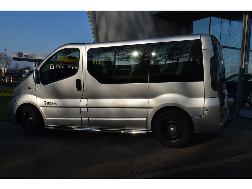 Opel Vivaro 2.5cdti | rolstoelbus | 9 persoons