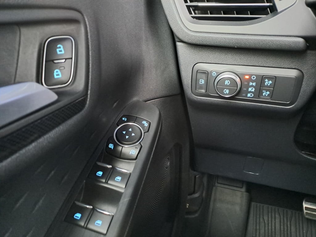 Ford Kuga 2.5 phev st-line 18'' lmv | adaptief cruise | led | keyless entry