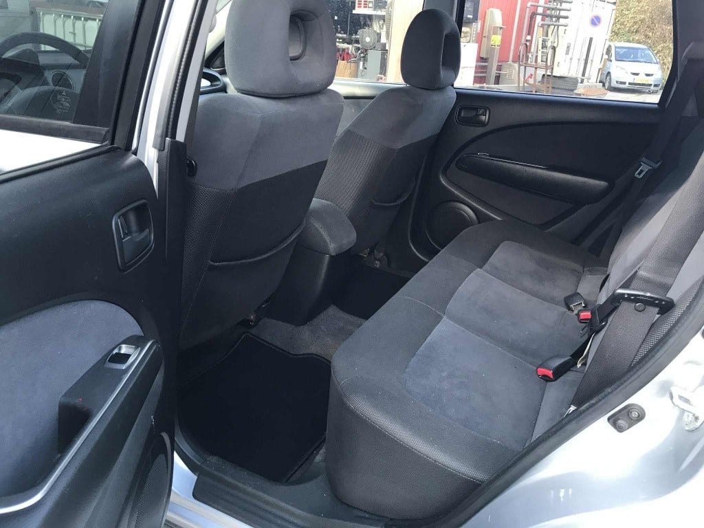 Mitsubishi Outlander 2.0 invite+