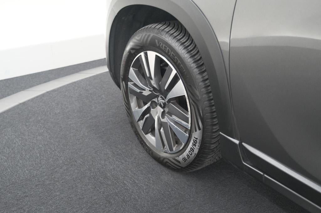 Peugeot 2008 puretech 110 eat6 allure | camera | navigatie | parkeersensore