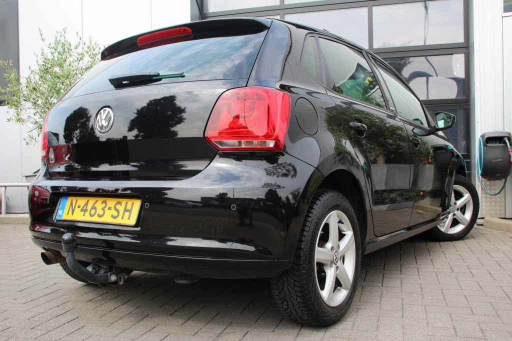 Volkswagen Polo 1.2 tsi highline - trekhaak - stoel verw - schuifkanteldak 