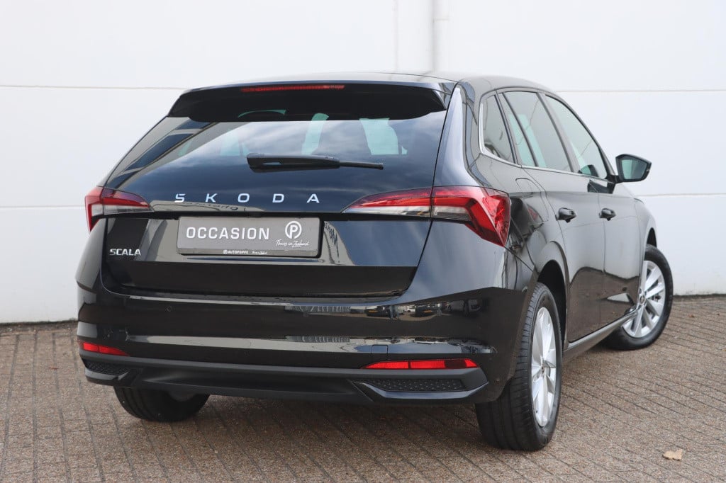 Skoda Scala 1.0 tsi business edition - travel assist