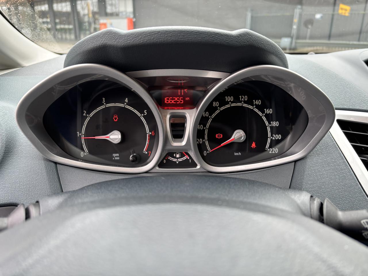 Ford Fiësta 1.25 60KW 5DR 2010 Zwart