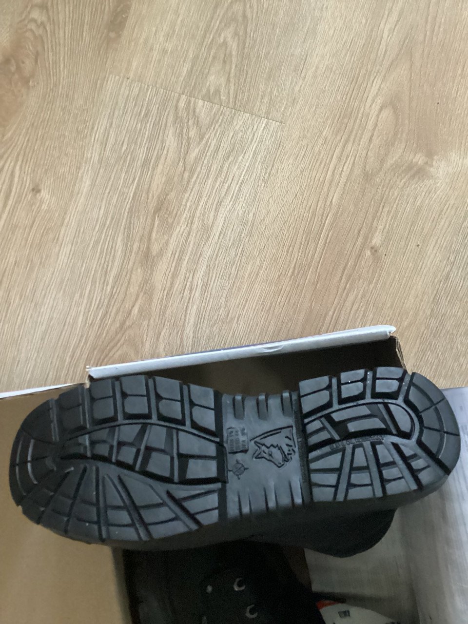 Nieuwe werkschoenen