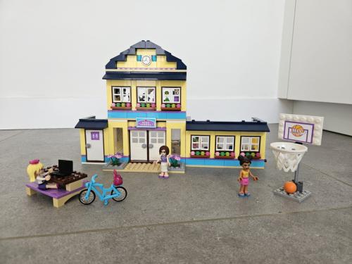 LEGO Friends 41005 - Heartlake school