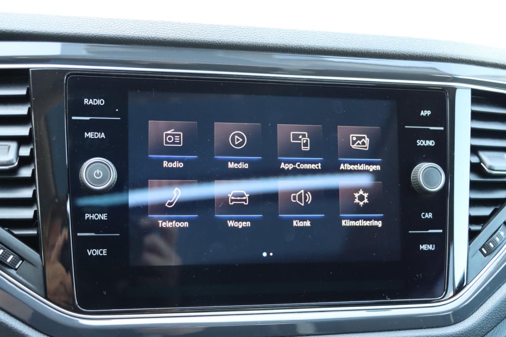 Volkswagen T-roc 1.5 tsi sport business r