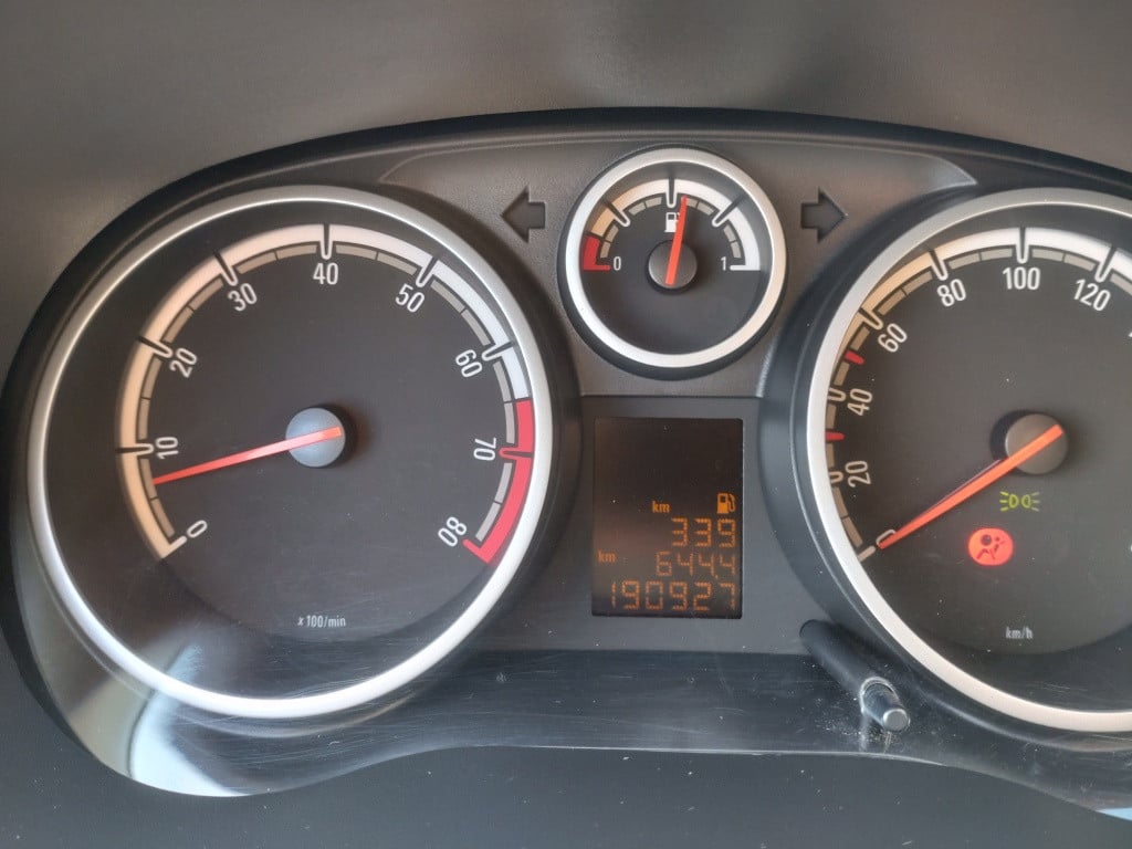 Opel Corsa 1.4-16v edition