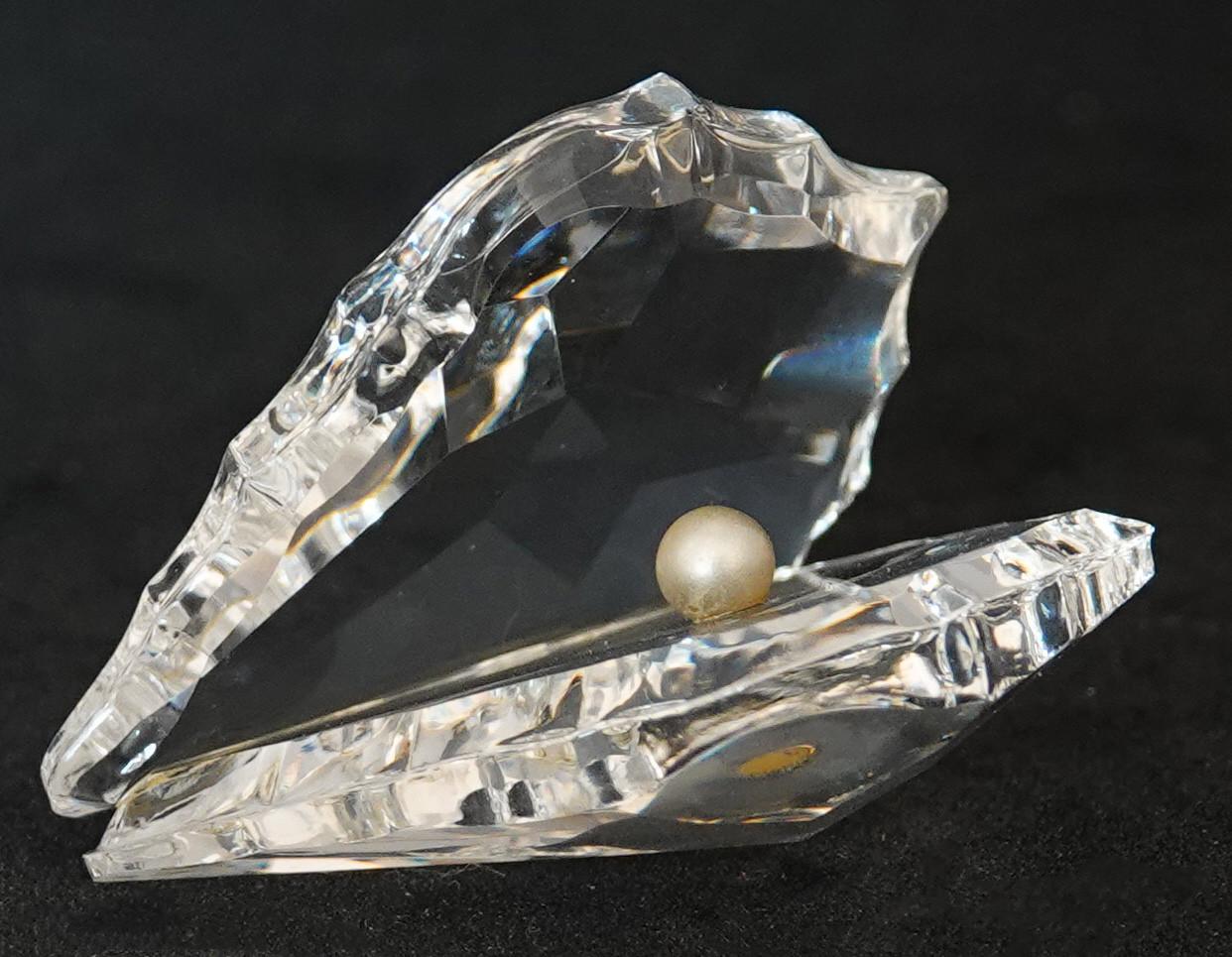 3 Mooie oesterschelpen van kristal, Asfour