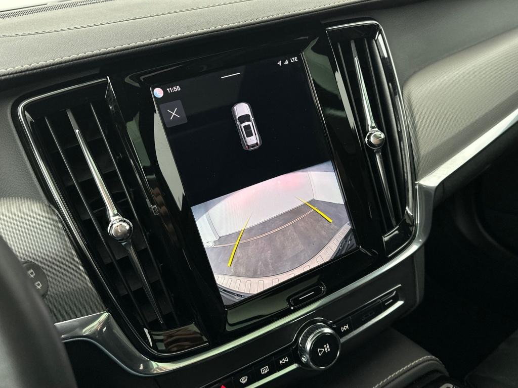 Volvo V90 t6 340pk recharge r-design| panodak| adap.cruise| camera| h&k so