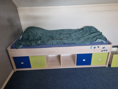 Tiener bed