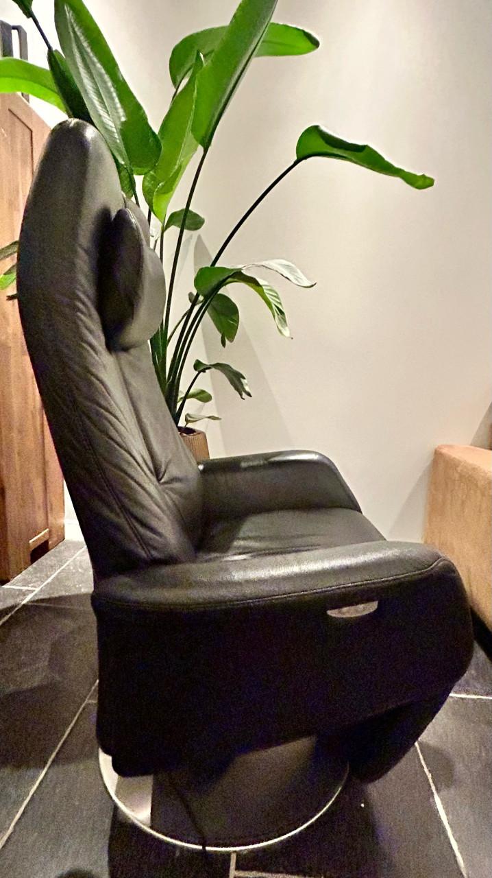 Zeer mooie zwarte elektrische relax fauteuil