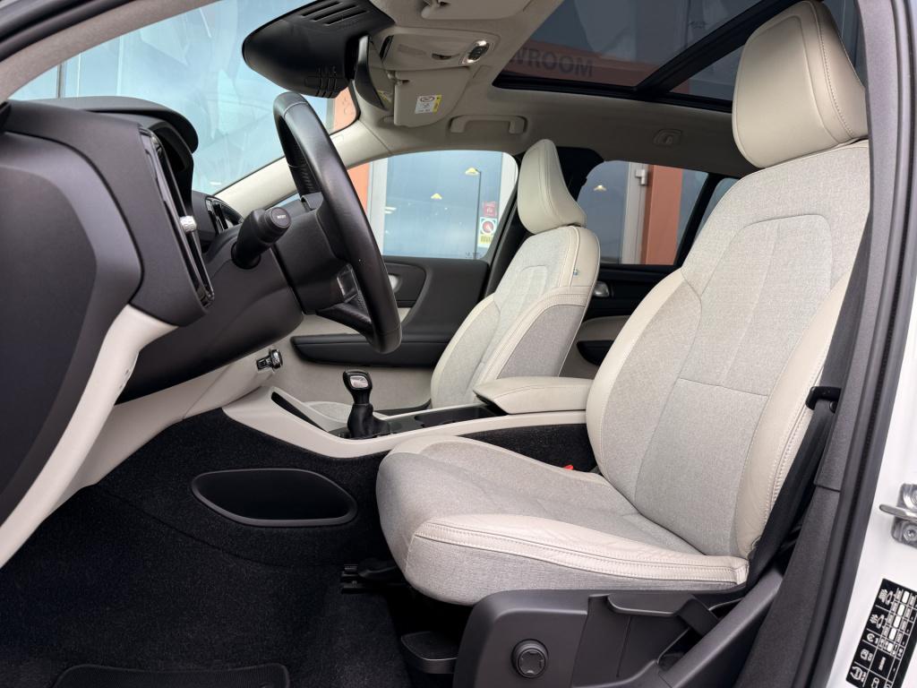 Volvo XC40 1.5 t3 | pano | navi | acc | achteruitrijcamera | stoelverwarmin